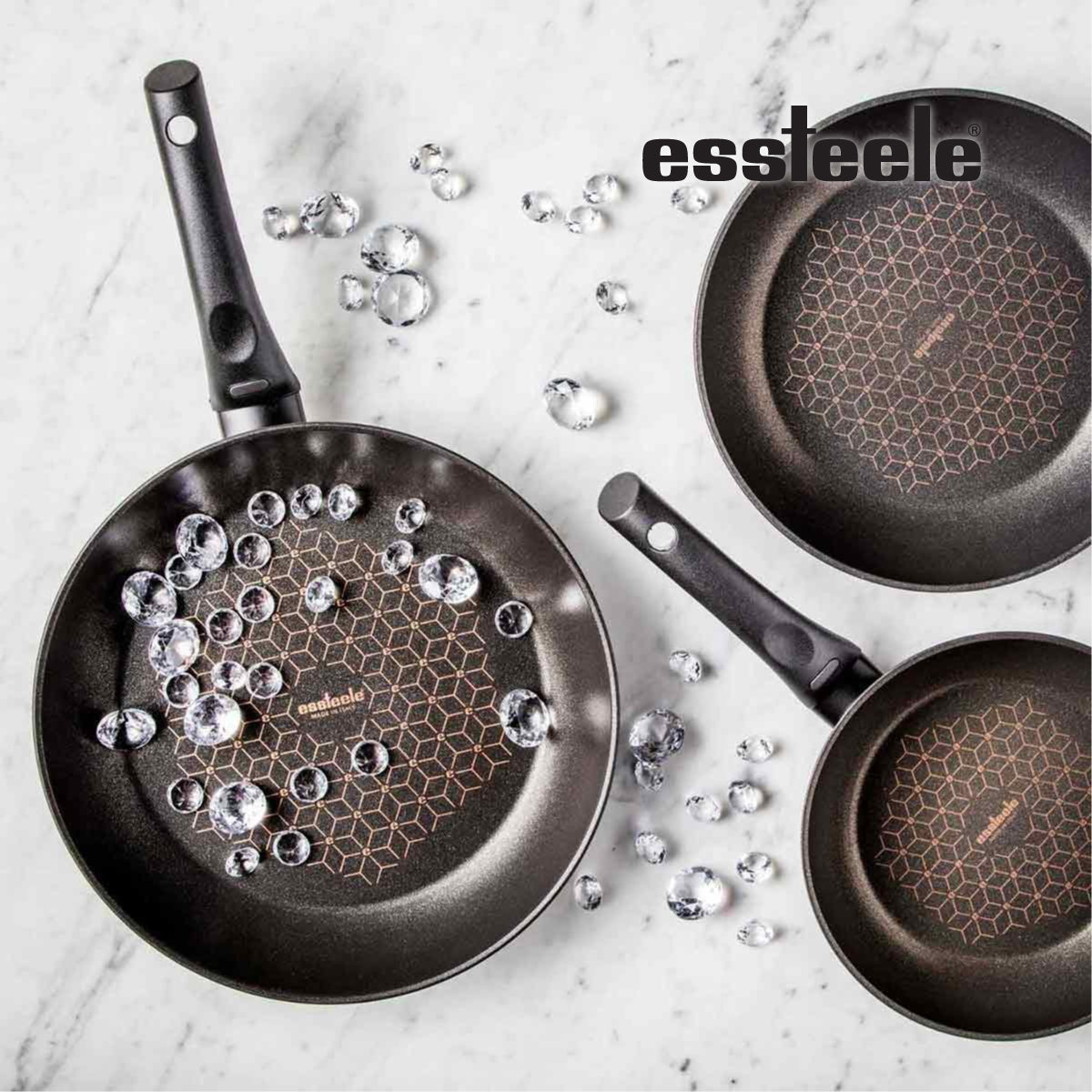 
                  
                    28CM/4L 易潔有蓋煎鍋
                  
                