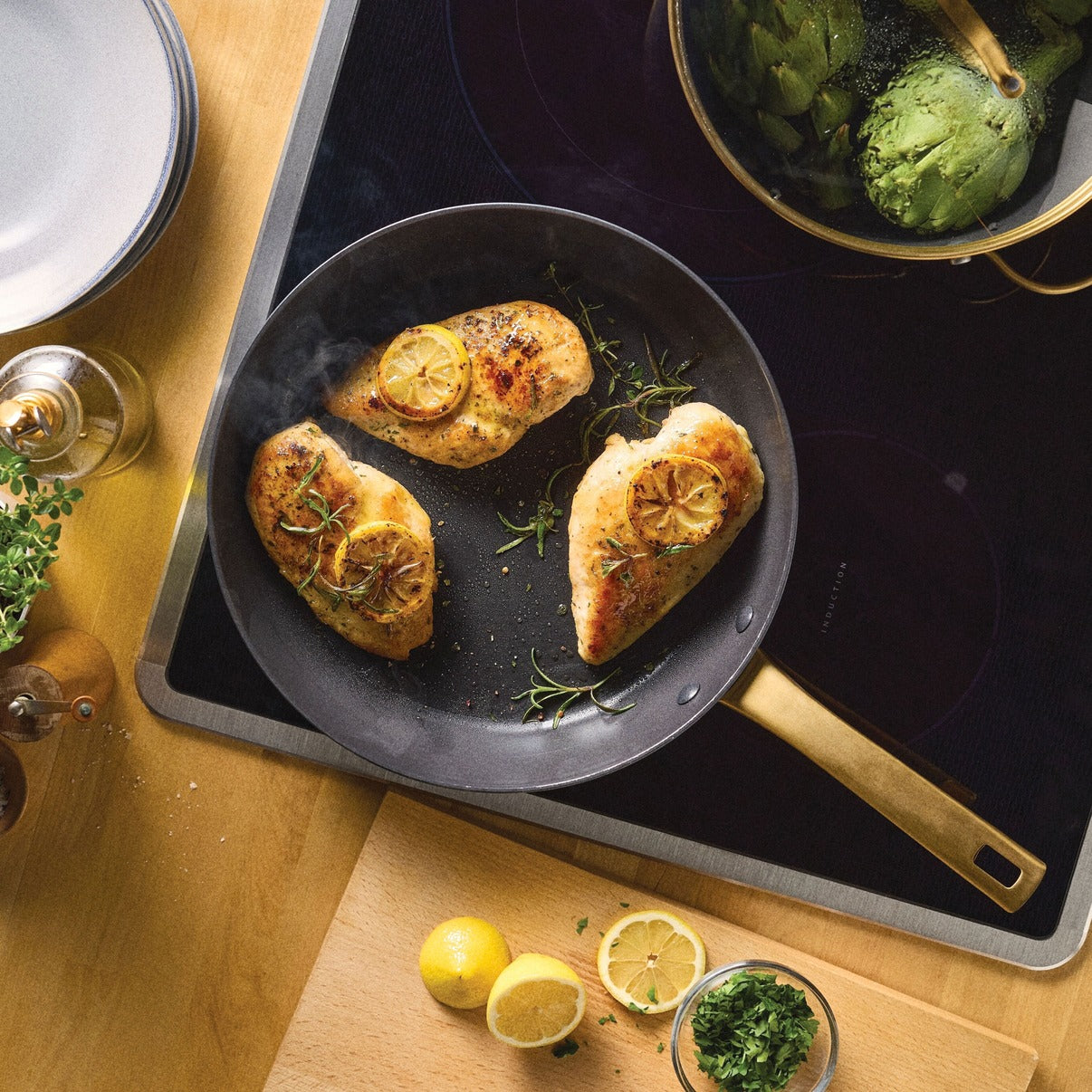 
                  
                    31CM 陶瓷易潔煎鍋
                  
                