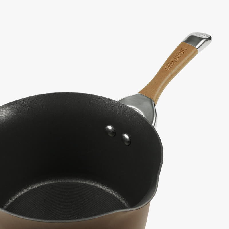 
                  
                    20CM/3.3L 陽極氧化有蓋易潔單柄鍋
                  
                